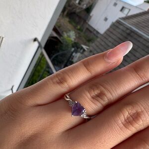 Elegant Purple Heart Silver Ring